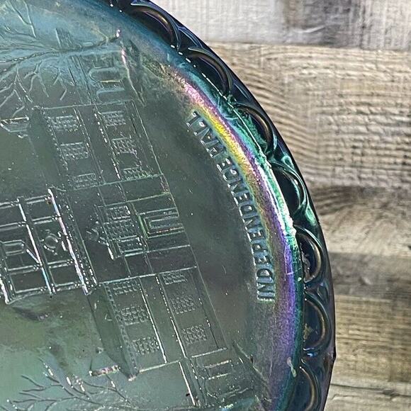 Vintage Indiana Glass Co Glass Plate Iridescent Carnival Independence Hall Blue - Picture 10 of 10